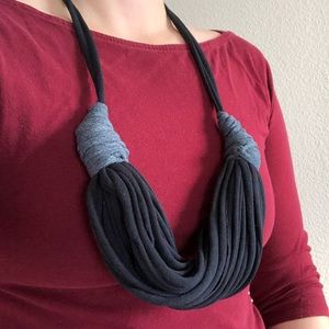 ♻️ Upcycled T-Shirt Necklace - Black Twist Design